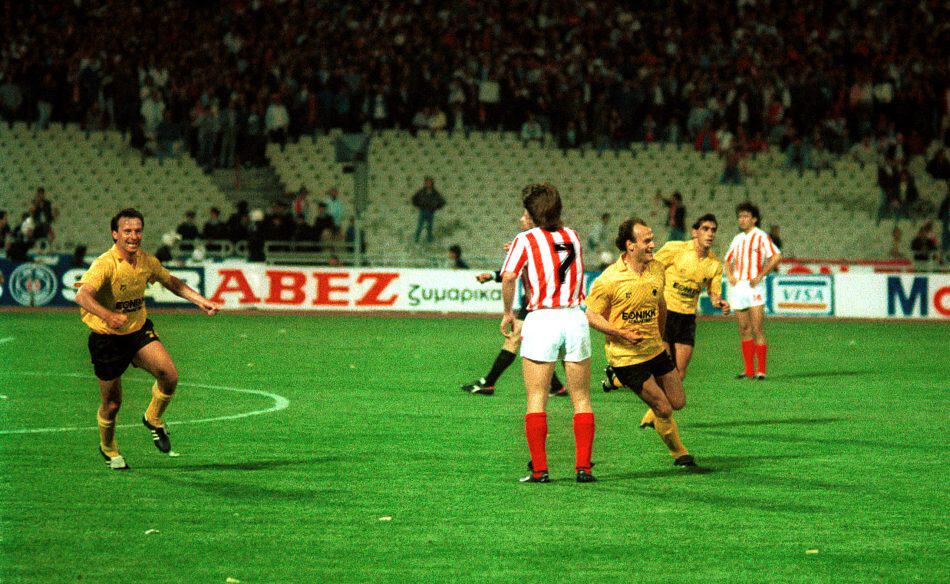 Σαν σήμερα το 1989: Πάρτι τίτλου της ΑΕΚ στο ΟΑΚΑ με «χρυσό» σκόρερ τον Καραγκιοζόπουλο!