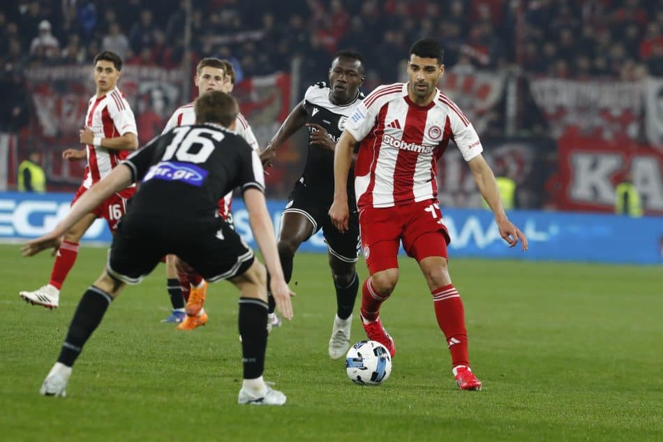 Super League: Ο Ολυμπιακός υποδέχεται τον ΠΑΟΚ (19:30) σε μία αναμέτρηση που μπορεί να κρίνει τον τίτλο