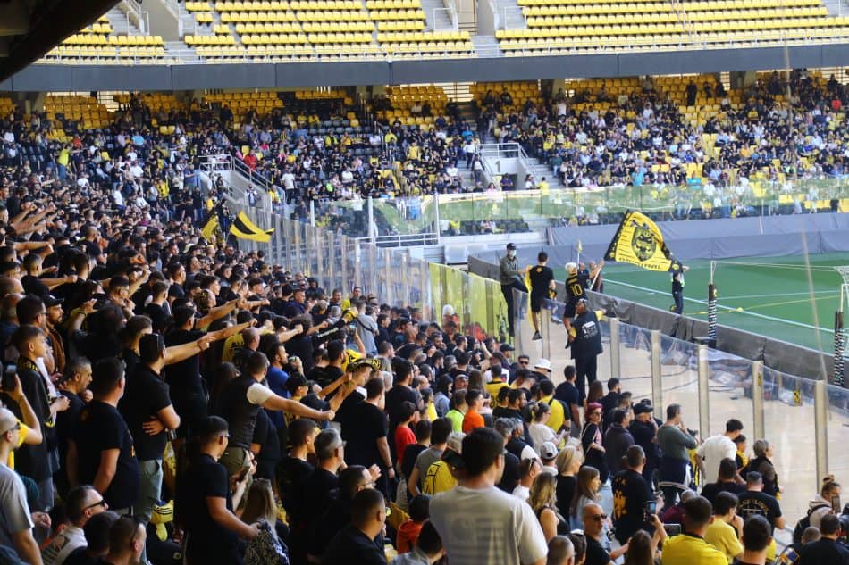 Πάνω από 8.000 κόσμου στην ανοιχτή προπόνηση της ΑΕΚ στη Νέα Φιλαδέλφεια! (VIDEO)