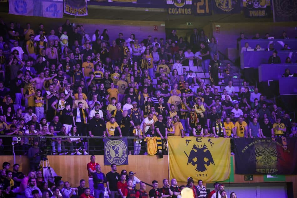 Πάρτι του λαού της ΑΕΚ στο Palau (VIDEO)