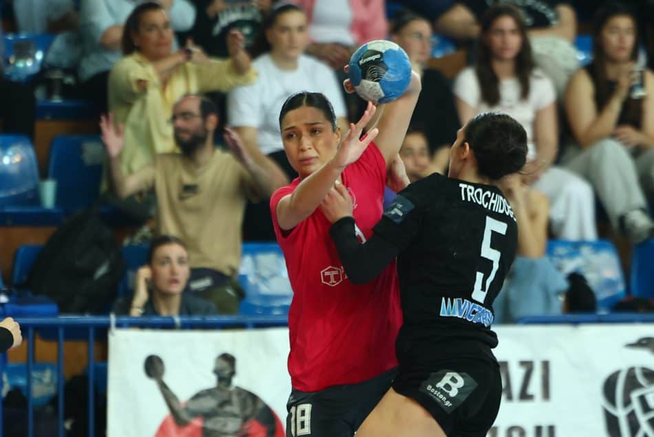 Με ΠΑΟΚ στους τελικούς η ΑΕΚ- Απέκλεισε με 2-1 νίκες τον ΟΦΝΙ στα ημιτελικά!
