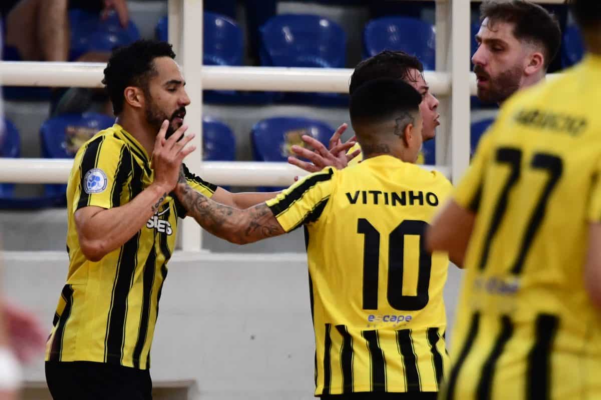 ΑΕΚ: Για το 1-1 κόντρα στον Δούκα στο «Δαϊς» η ανδρική ομάδα futsal