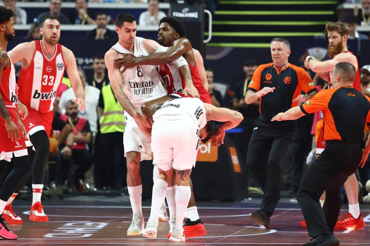 Επίθεση από Ισπανό δημοσιογράφο στην Euroleague: «Καταστρέψαν την αγνότητα του αθλητισμού, παγκόσμια ντροπή, σκανδαλώδης διαιτησία!»