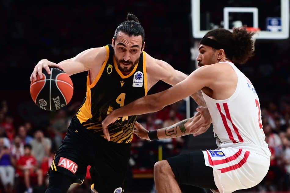 Πάλεψε όσο μπορούσε η ΑΕΚ απέναντι στον Ολυμπιακό