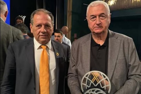 «Οικογένεια»: Η όμορφη ανάρτηση της ΑΕΚ με Μάκη Αγγελόπουλο και Ντράγκαν Σάκοτα (ΦΩΤΟ)
