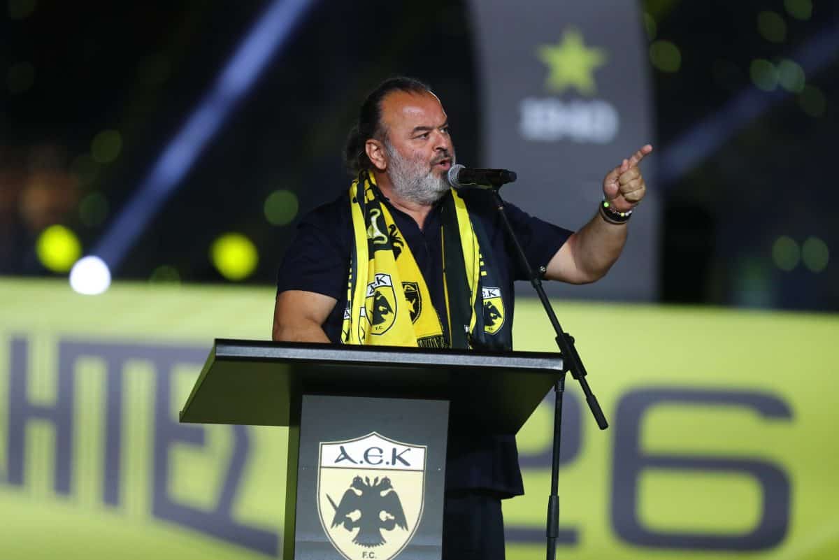 Ηλιόπουλος: «Έσκαψαν τον λάκκο και έπεσαν μέσα – Θα σηκωθεί και αυτό το Πρωτάθλημα και άλλα πολλά!»