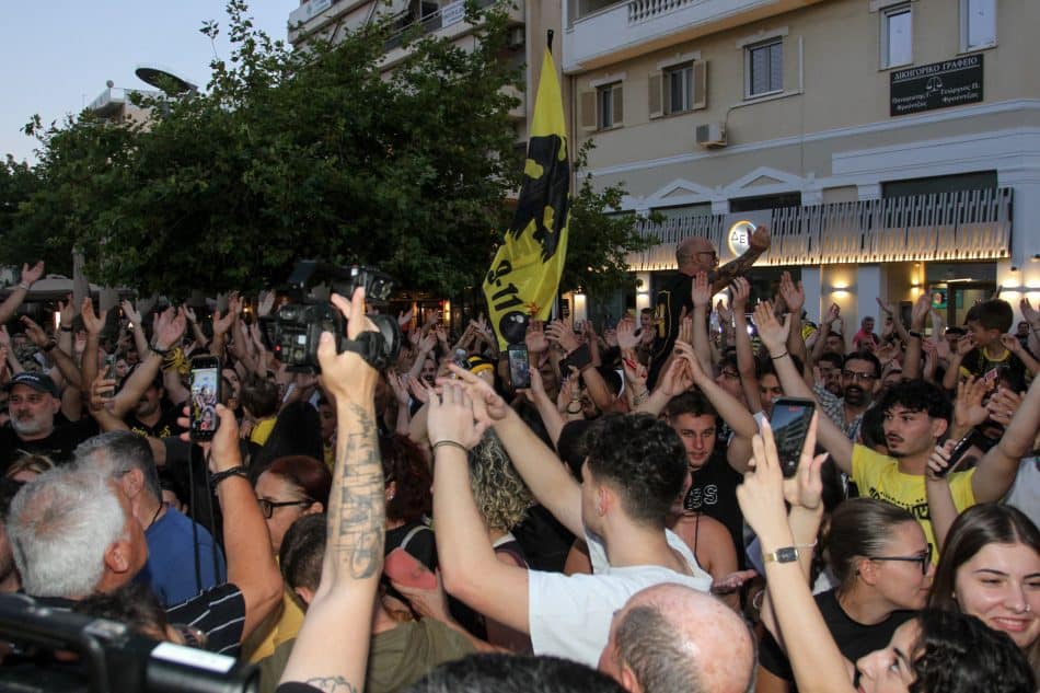 Το AEK Magazine ΖΩΝΤΑΝΑ με τον Πάνο Λούπο!