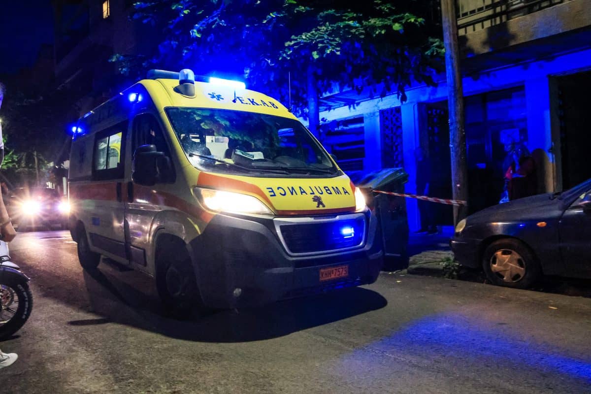 Θανατηφόρα συμπλοκή στην Καλλιθέα με θύμα έναν 17χρονο – Έρευνες για οπαδικό κίνητρο