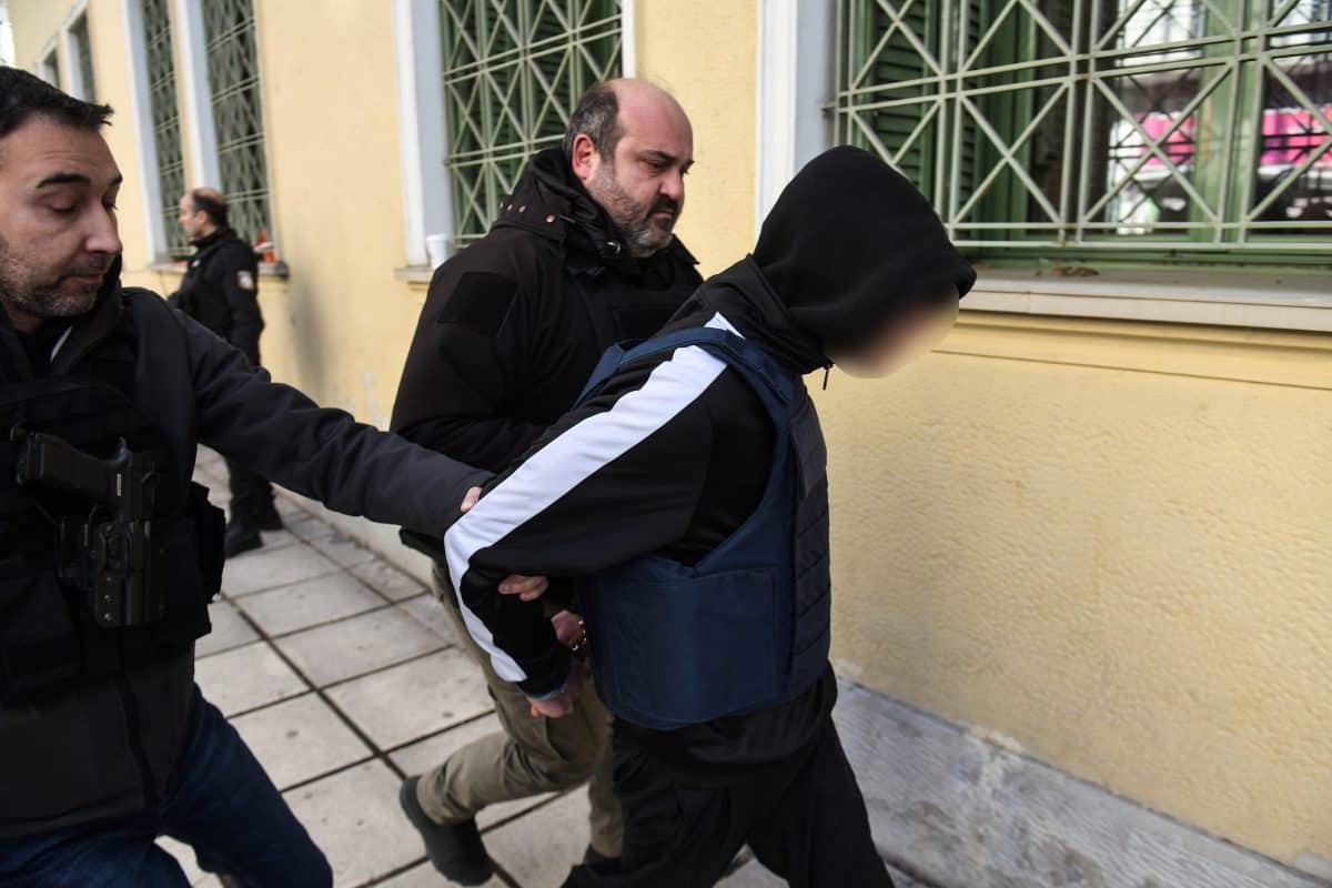 Ένοχος ο 16χρονος για την δολοφονία του 17χρονου Άγγελου στις Σέρρες – Του επιβλήθηκε η μέγιστη των ποινών