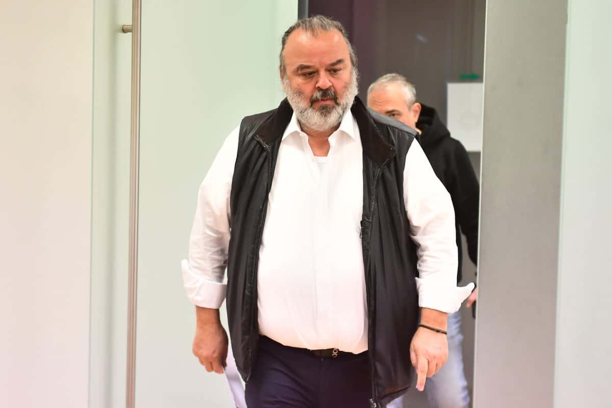 «Μαθήματα »από ποιους ακριβώς;