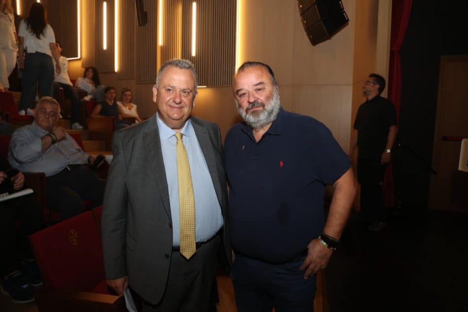Ο Μάριος Ηλιόπουλος στο Ιωνικό Κέντρο – Μεγάλη εκδήλωση της ΑΕΚ για τη Μεγάλη του Γένους Σχολή