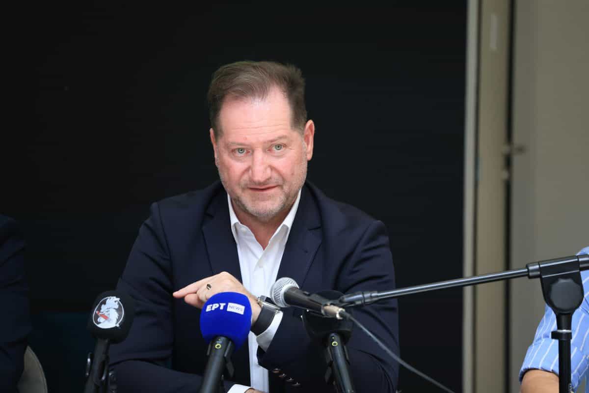 Νταβέλης: «Καμία επίσημη πρόταση για την ΑΕΛ»
