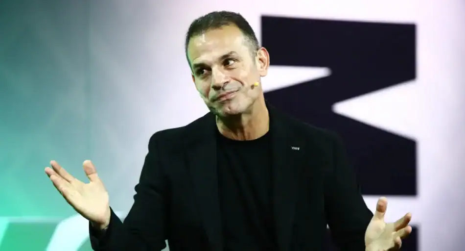 Ντέμης: «Το μόνο που μου έλειψε είναι να παίξω ένα τελευταίο ματς με την ΑΕΚ»