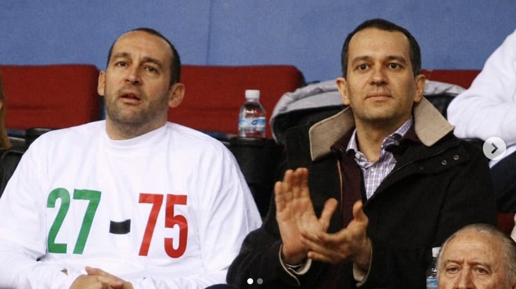 Ο Γιαννακόπουλος ανήρτησε τους Αγγελόπουλος με μπλουζάκια που γράφουν τη διαφορά… πόντων στις βολές (ΦΩΤΟ)
