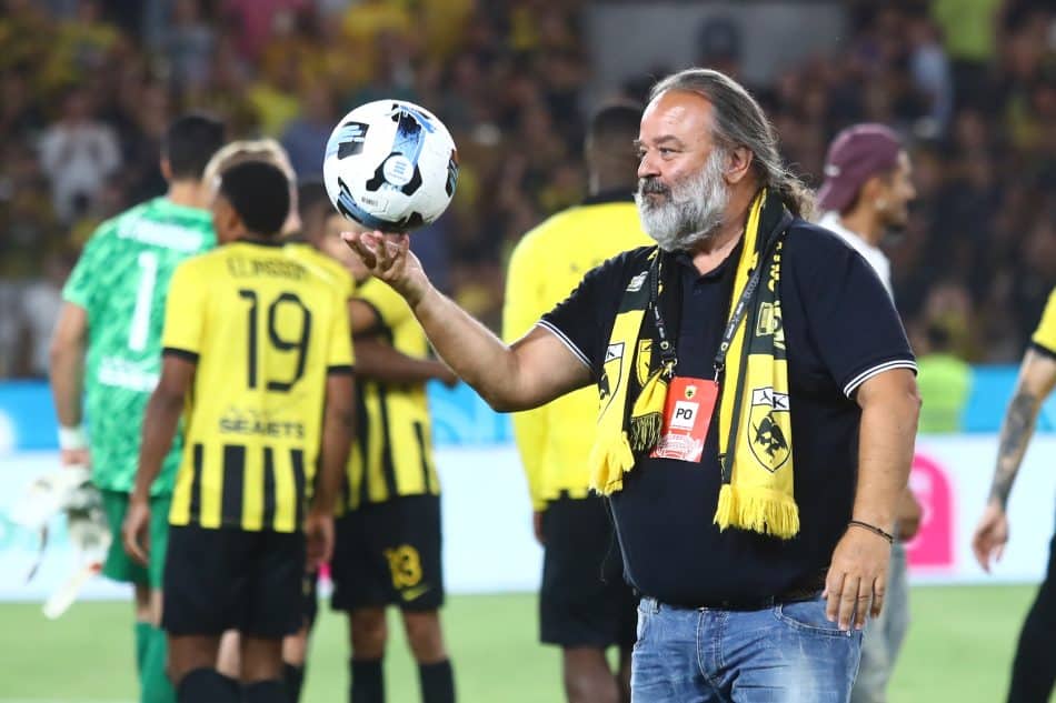 Τα «τρέχει» όλα, σε όλα τα μέτωπα!