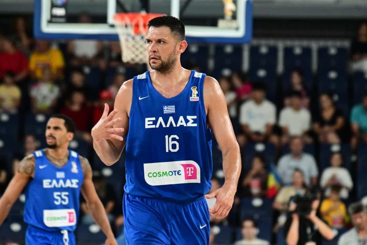 Ανανέωσε με τον Ολυμπιακό ο Παπανικολάου