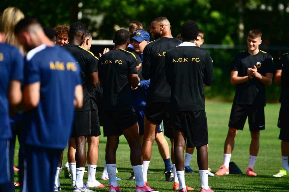 ΑΕΚ: Πάτησε χορτάρι και έπιασε δουλειά ο Κάαν Κάιρινεν! (ΦΩΤΟ)