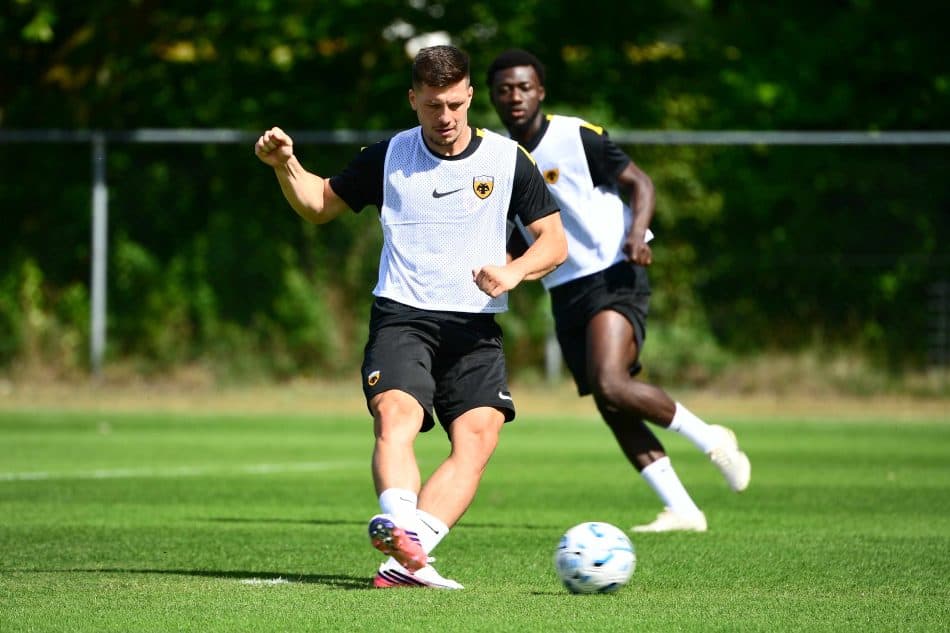 AEK: Άρχισε να… γράφει ο Γιόβιτς