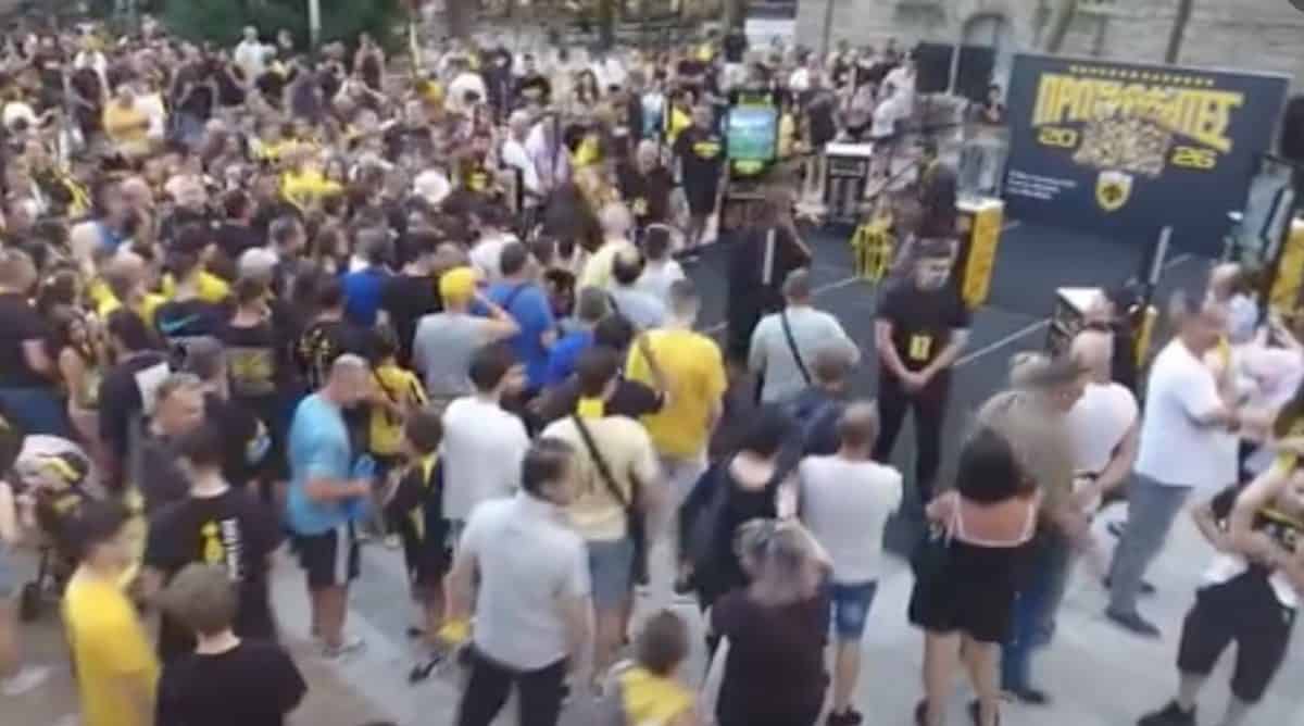 Χαμός (και) στις Σέρρες για το τρόπαιο της Πρωταθλήτριας ΑΕΚ! (VIDEO)
