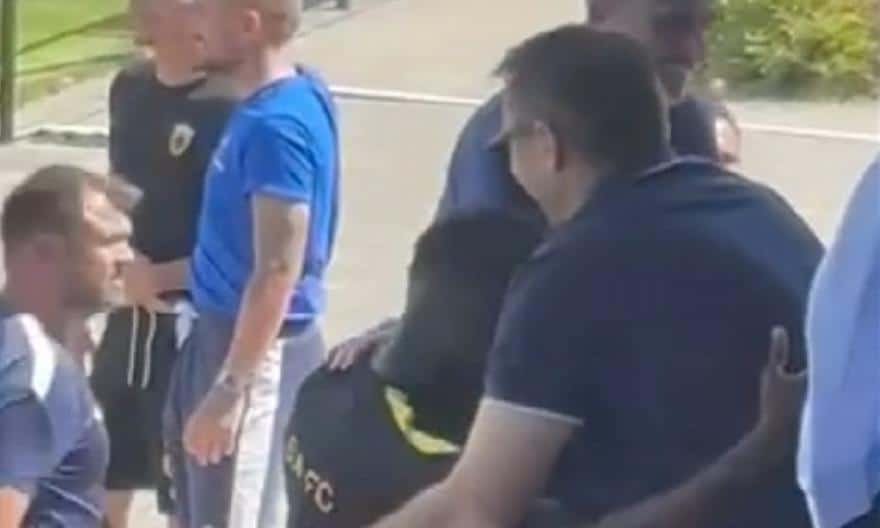 Αγκαλιά του Νίκου Παπαδόπουλου στον Ζίνι στο περιθώριο του φιλικού της ΑΕΚ (VIDEO)