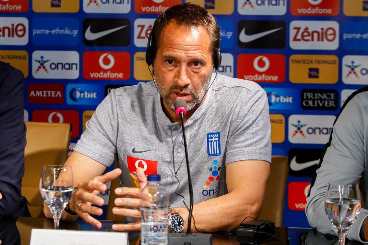 Ο Φαν’τ Σχιπ ανέλαβε την εθνική Καζακστάν