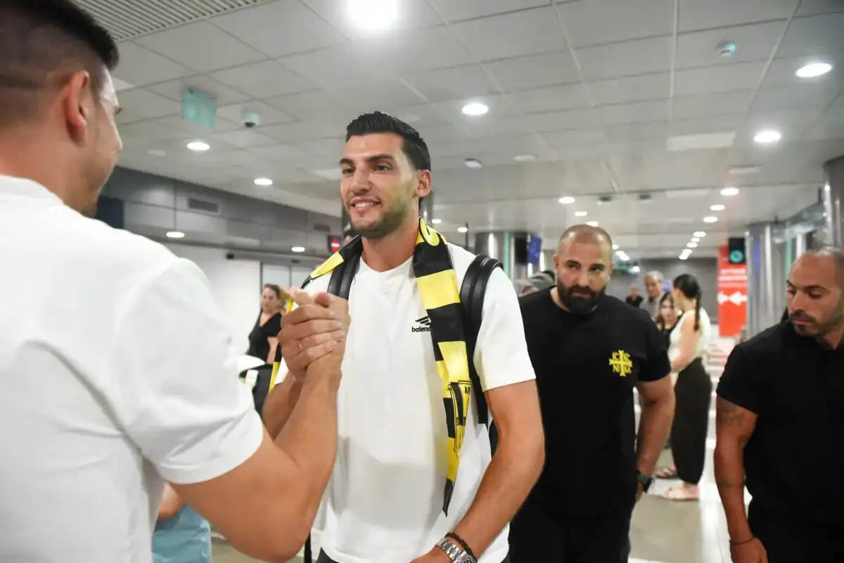 Προσγειώθηκε στη Θεσσαλονίκη ο Ράφα Μιρ