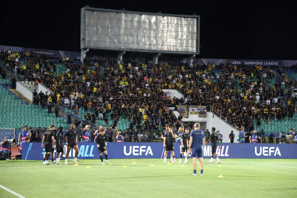 Ο λαός της ΑΕΚ είναι παντού – 2.000 Ενωσίτες κάνουν πανικό στη Βουλγαρία! (ΦΩΤΟ)