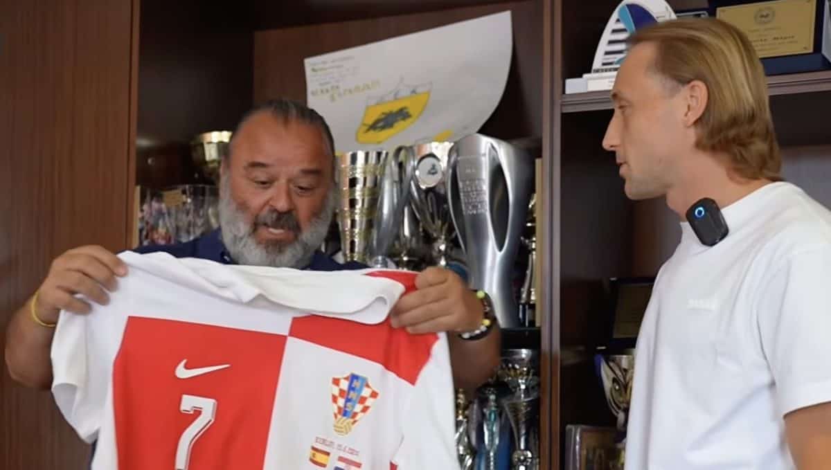 Μάγερ: «Να επαναλάβουμε την περσινή σεζόν και να παίξουμε στο Champions League» – Το δώρο στον Ηλιόπουλο