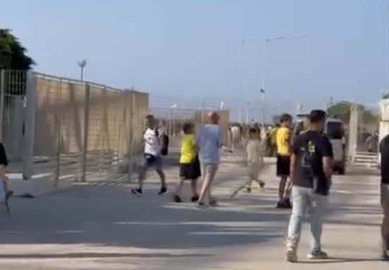 Ο κόσμος της ΑΕΚ αρχίζει να πηγαίνει στο Παγκρήτιο! (VIDEO)