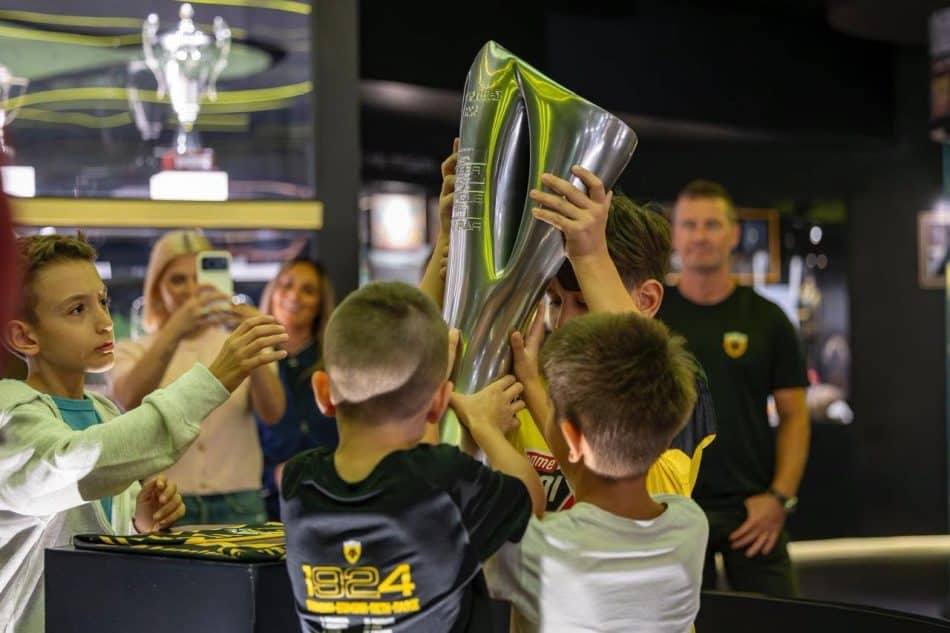 Αν καταφέρει να κάνει κι αυτό…