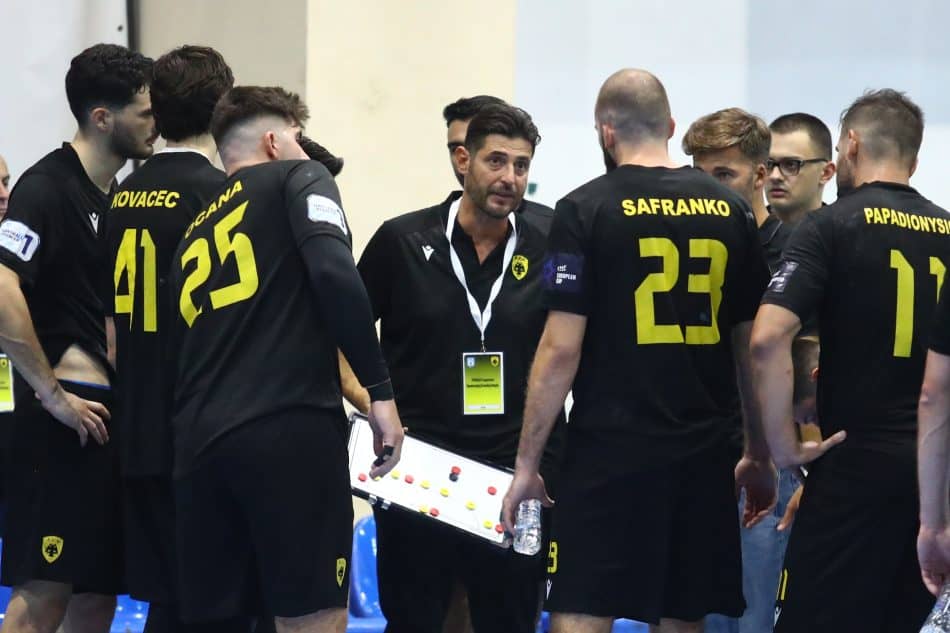 Αλβανός: «Τώρα ξεκινάει το πρωτάθλημα, πρέπει να εμφανιστούμε πιο δυνατοί» (VIDEO)