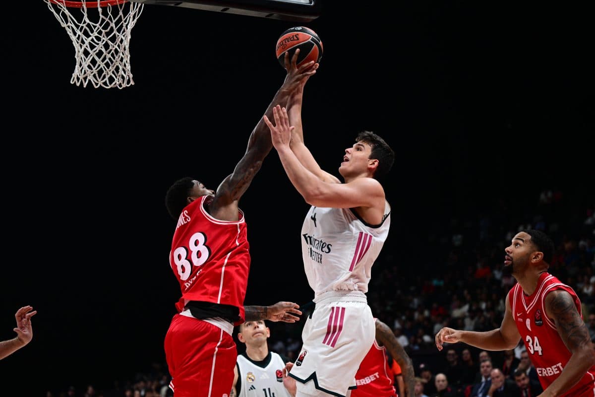 Η Ρεάλ κατέκτησε το πρώτο EuroLeague Super Cup κερδίζοντας 93-89 τον Ολυμπιακό