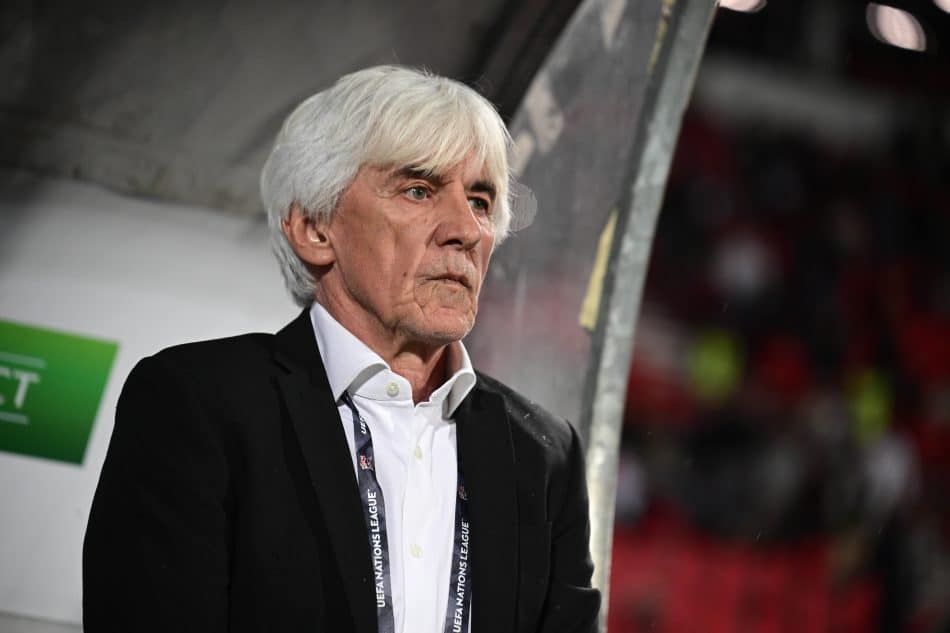 Η απάντηση του Γιοβάνοβιτς σε ερώτηση Σέρβου δημοσιογράφου:  «Φυσικά και τραγούδησα τον ύμνο»
