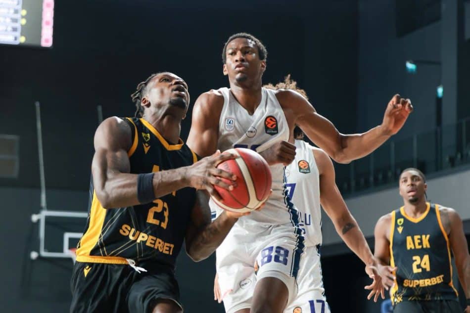 Εκλεισε με βαριά ήττα (101-72) το τουρνουά της Κωνσταντινούπολης η ΑΕΚ