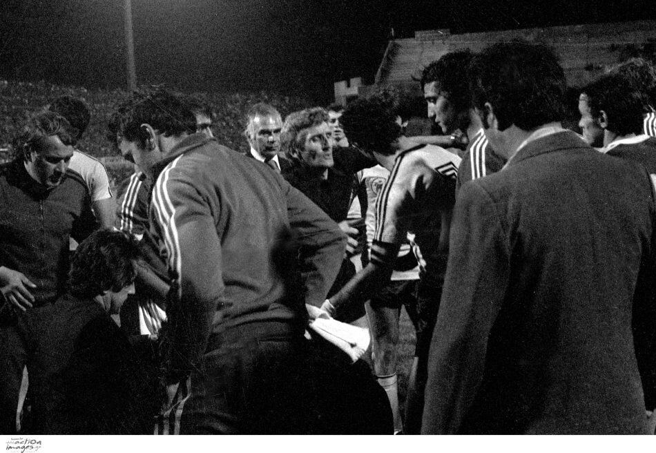 Σαν σήμερα το 1979: Η ΑΕΚ νίκησε την Άρτζες, αλλά πλήρωσε ακριβά μία επεισοδιακή βραδιά