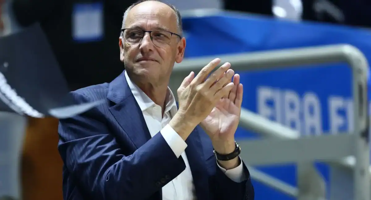 «Ο Λιόλιος θα είναι έξω σε 10 μέρες, η κανονικότητα θα συνεχιστεί»