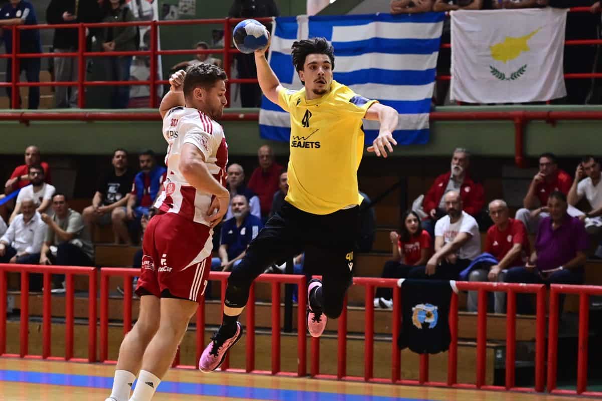 «Πλήρωσε» τα λάθη της – Η ΑΕΚ γνώρισε την ήττα με 34-30 από τον Ολυμπακό στην Ηλιούπολη!